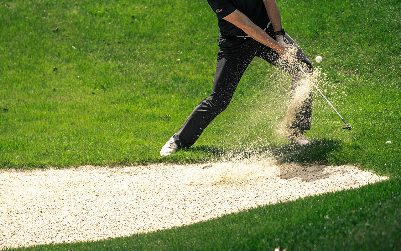 Lob Wedge Vs Sand Wedge: Understanding The Differences And When To Use ...